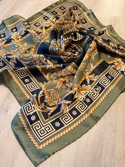 %100 İpek Kare Eşarp – Siyah Yeşil Gold Klasik Desen